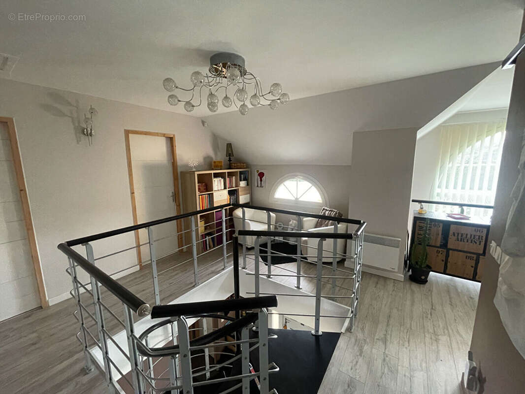 Maison à LE PERRAY-EN-YVELINES