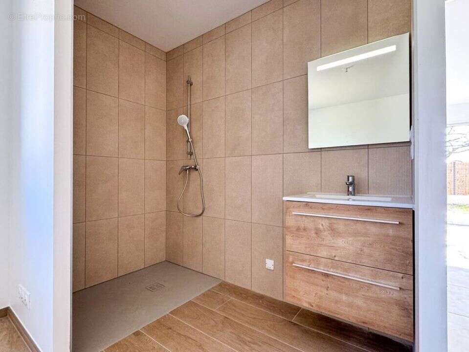 Maison à ROMANS-SUR-ISERE