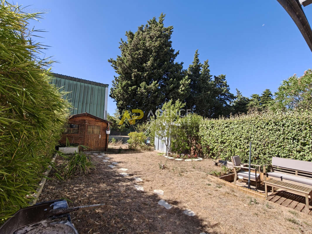 Maison à MONTELIMAR