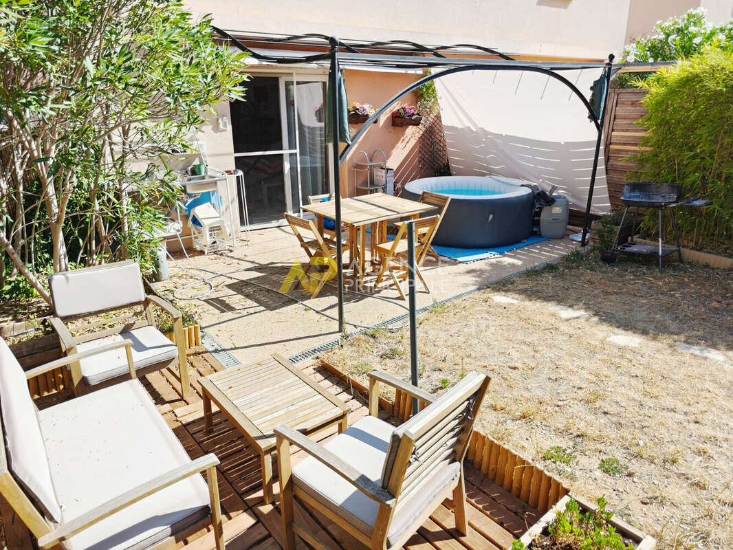 Maison à MONTELIMAR