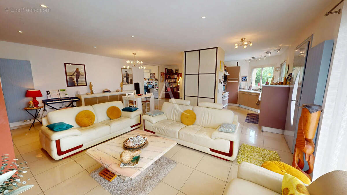 Maison à CORNEBARRIEU