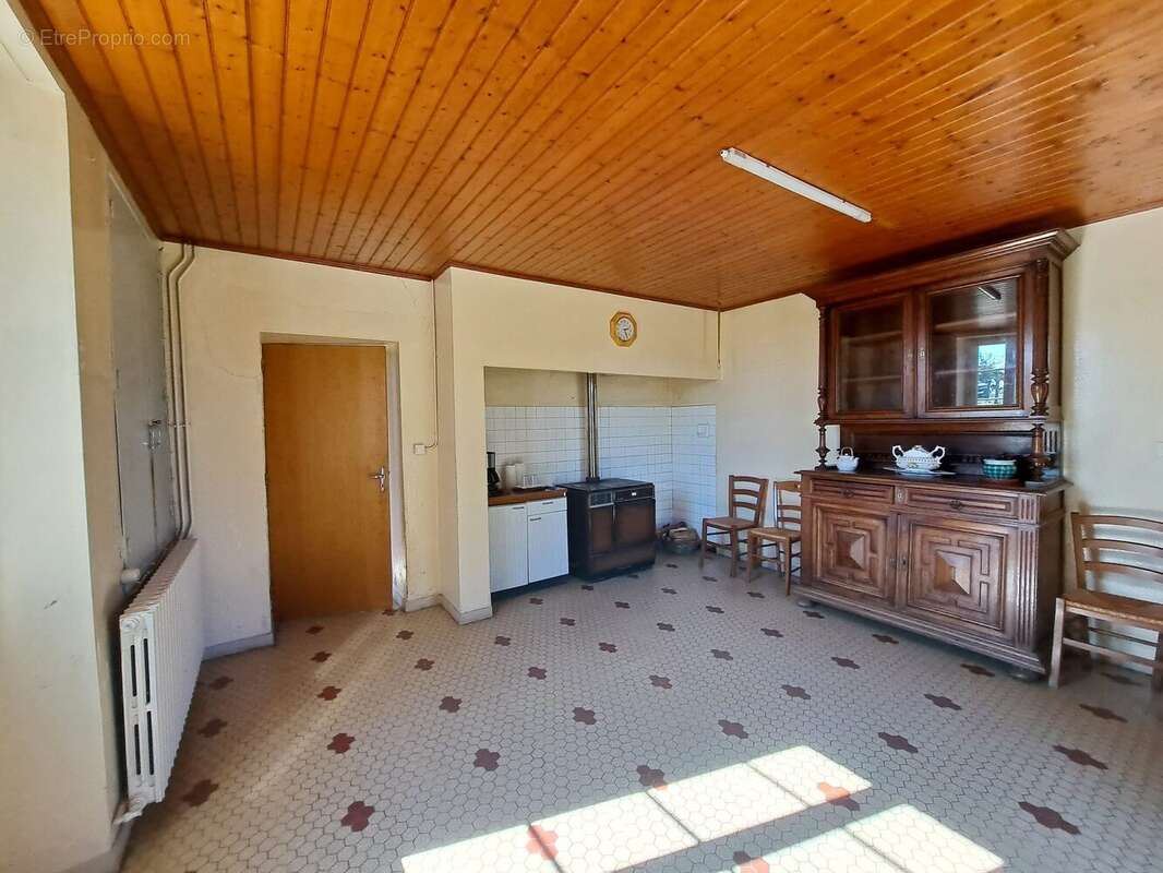 Maison à CASTERA-VERDUZAN