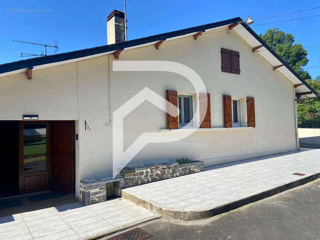 Maison à OLORON-SAINTE-MARIE