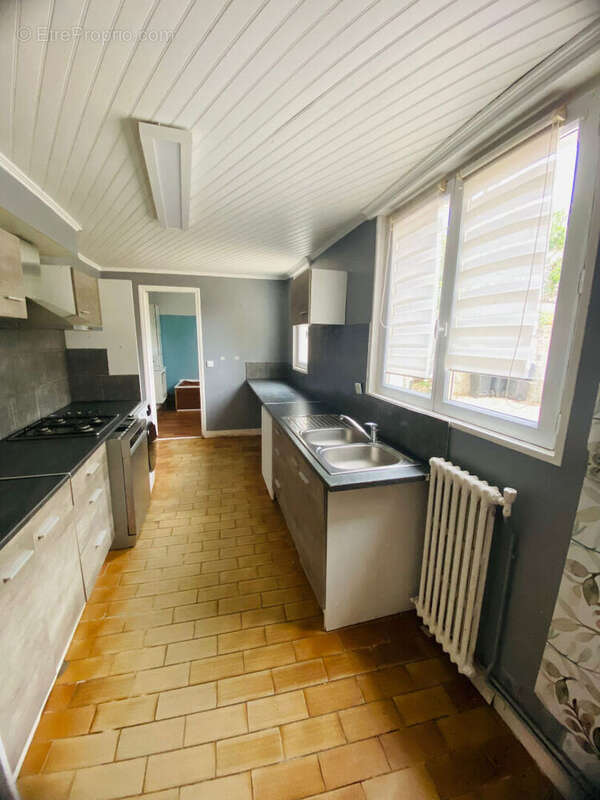 Maison à NESLES-LA-VALLEE