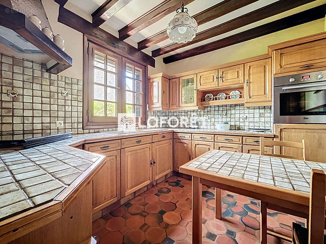 Maison à BONNIERES-SUR-SEINE