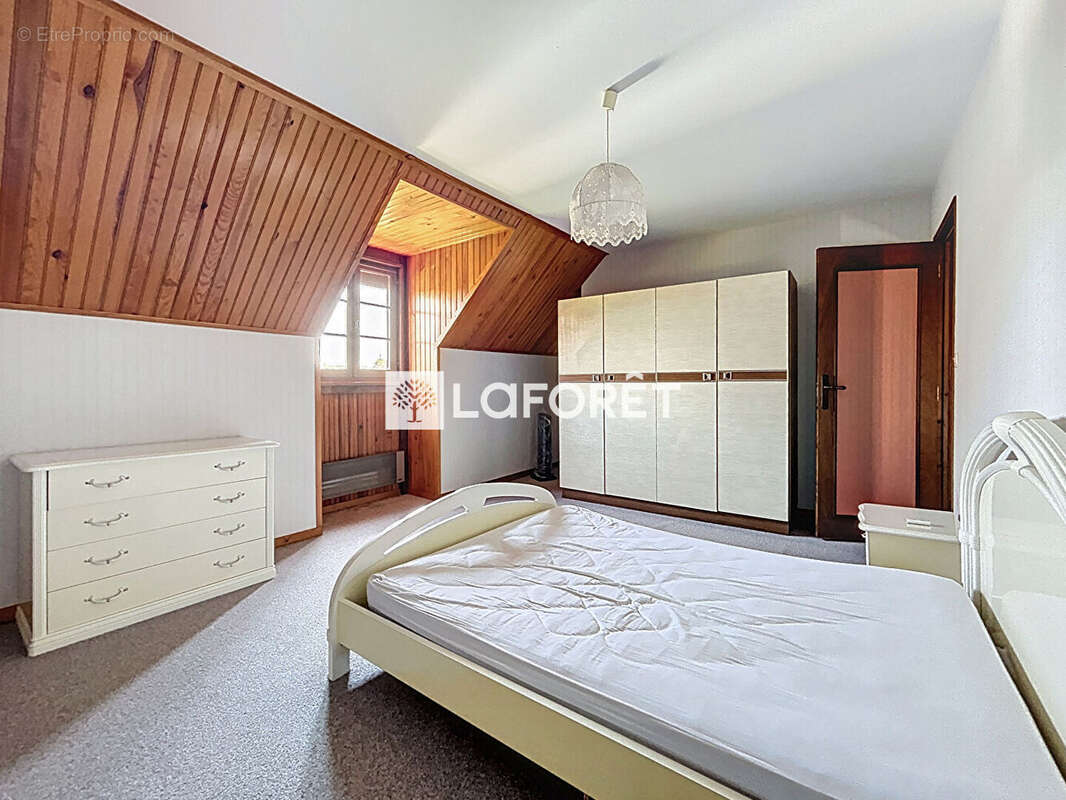 Maison à BONNIERES-SUR-SEINE