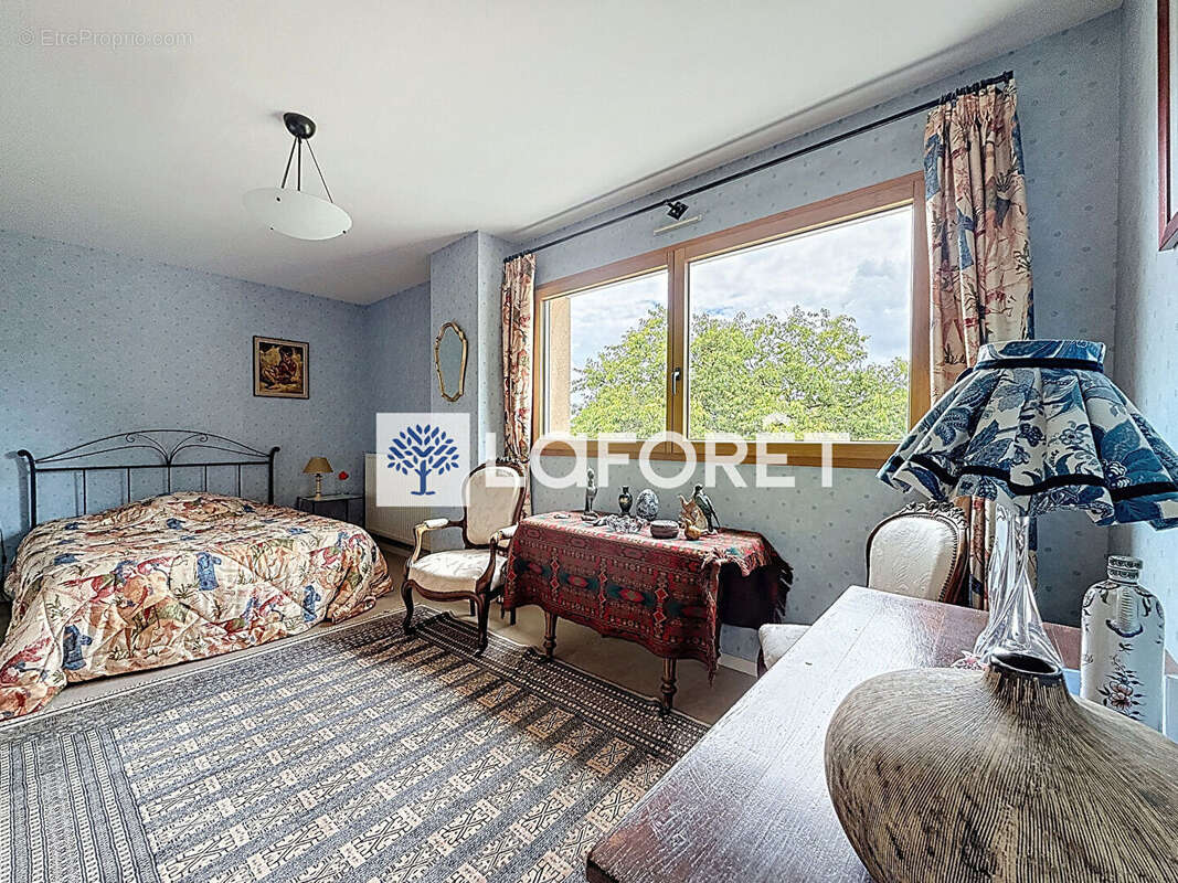 Maison à LE MESNIL-ESNARD