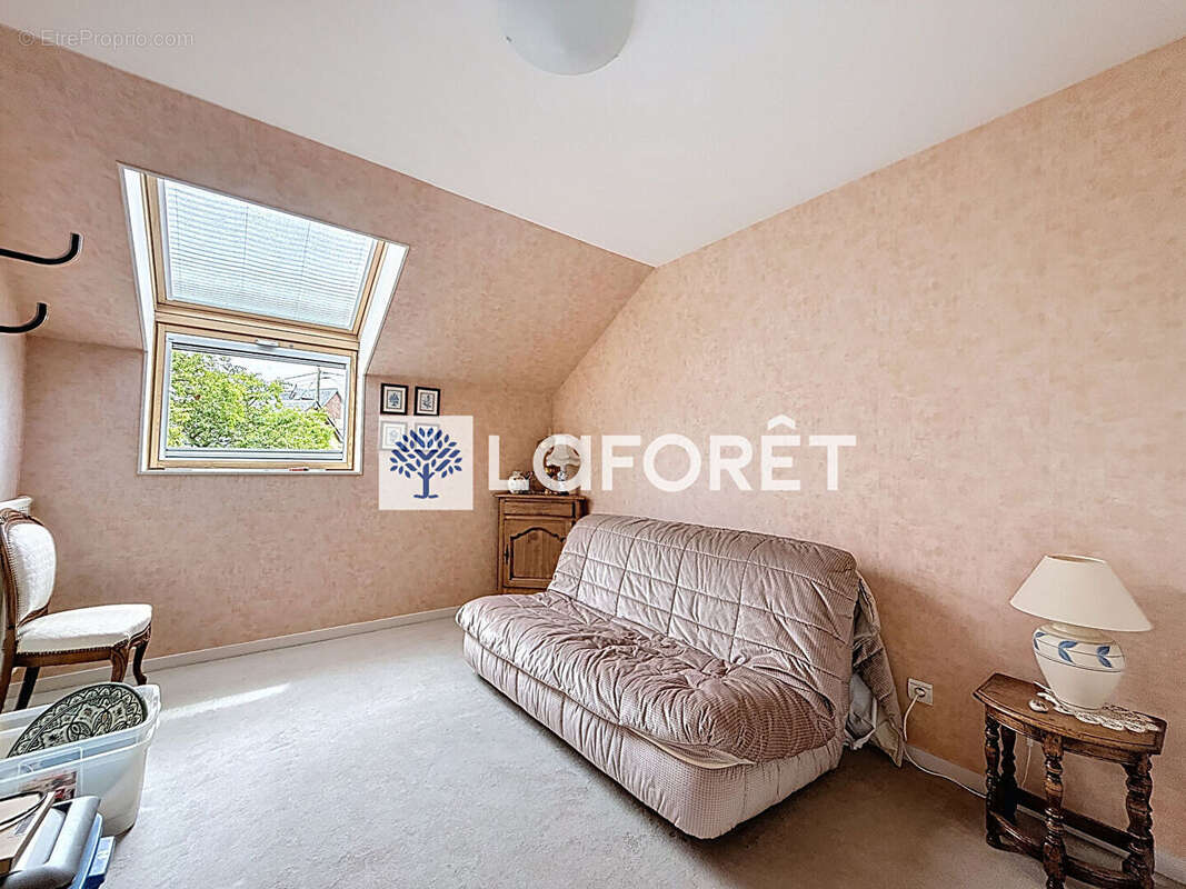 Maison à LE MESNIL-ESNARD