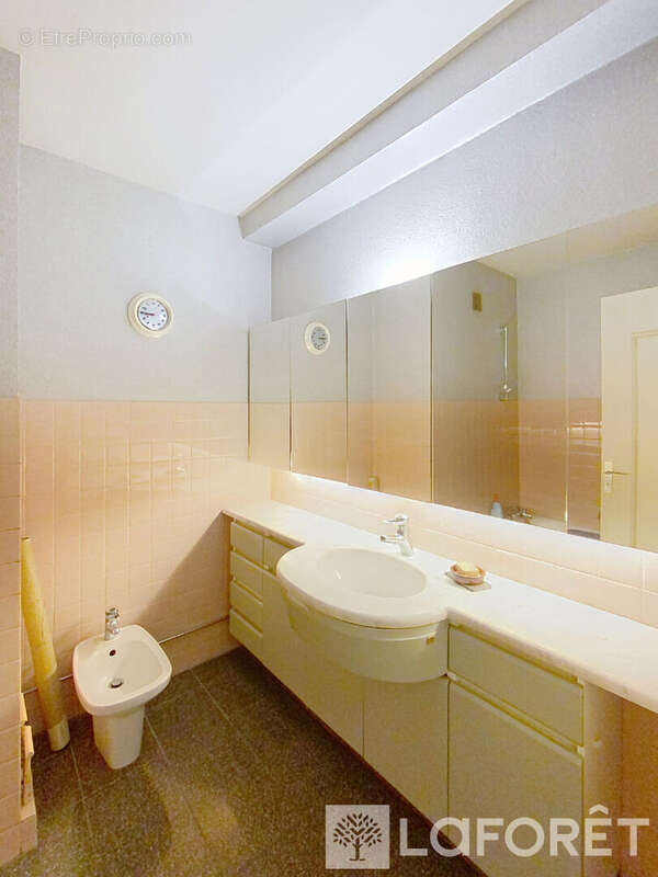 Appartement à LYON-4E