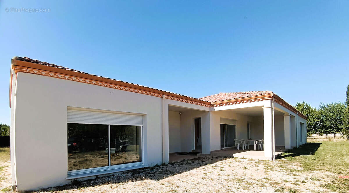 Maison à CASTELSARRASIN