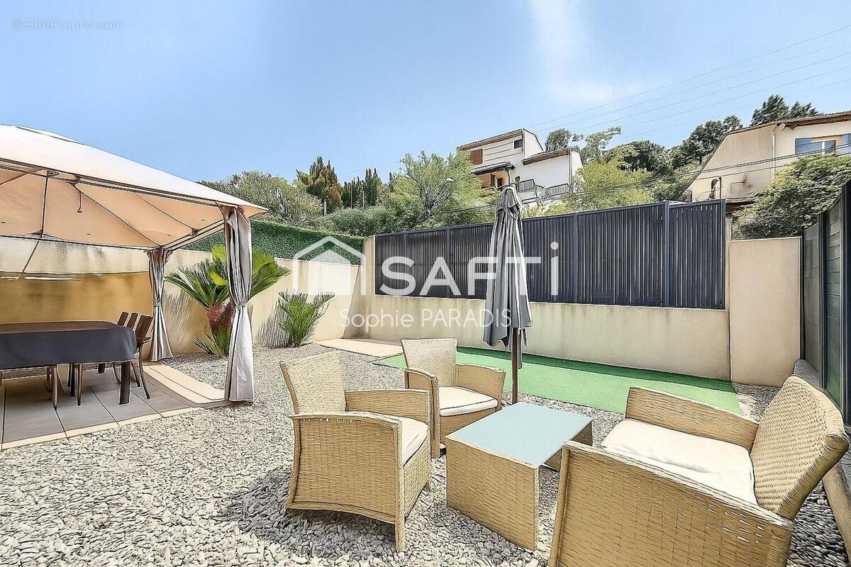 Photo 1 - Appartement à SAINT-RAPHAEL