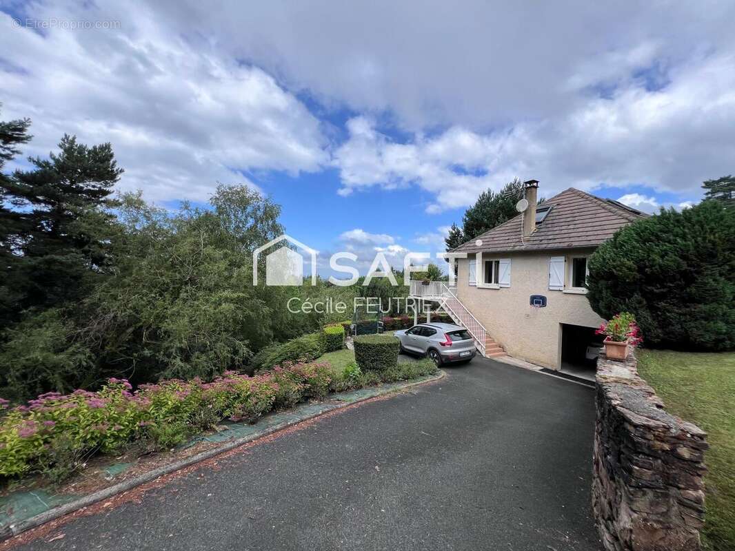 Photo 2 - Maison à AUBAZINES