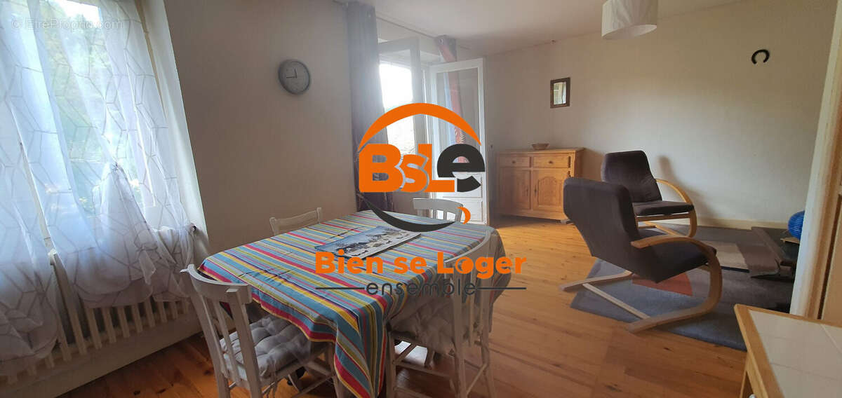 BSLE Saint Chely Immuble de rapport  - Appartement à AUROUX