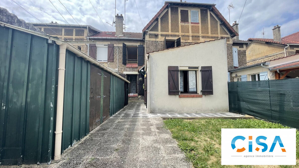 Maison à PONT-SAINTE-MAXENCE