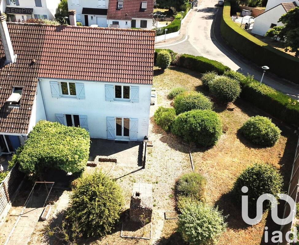 Photo 1 - Maison à CHECY