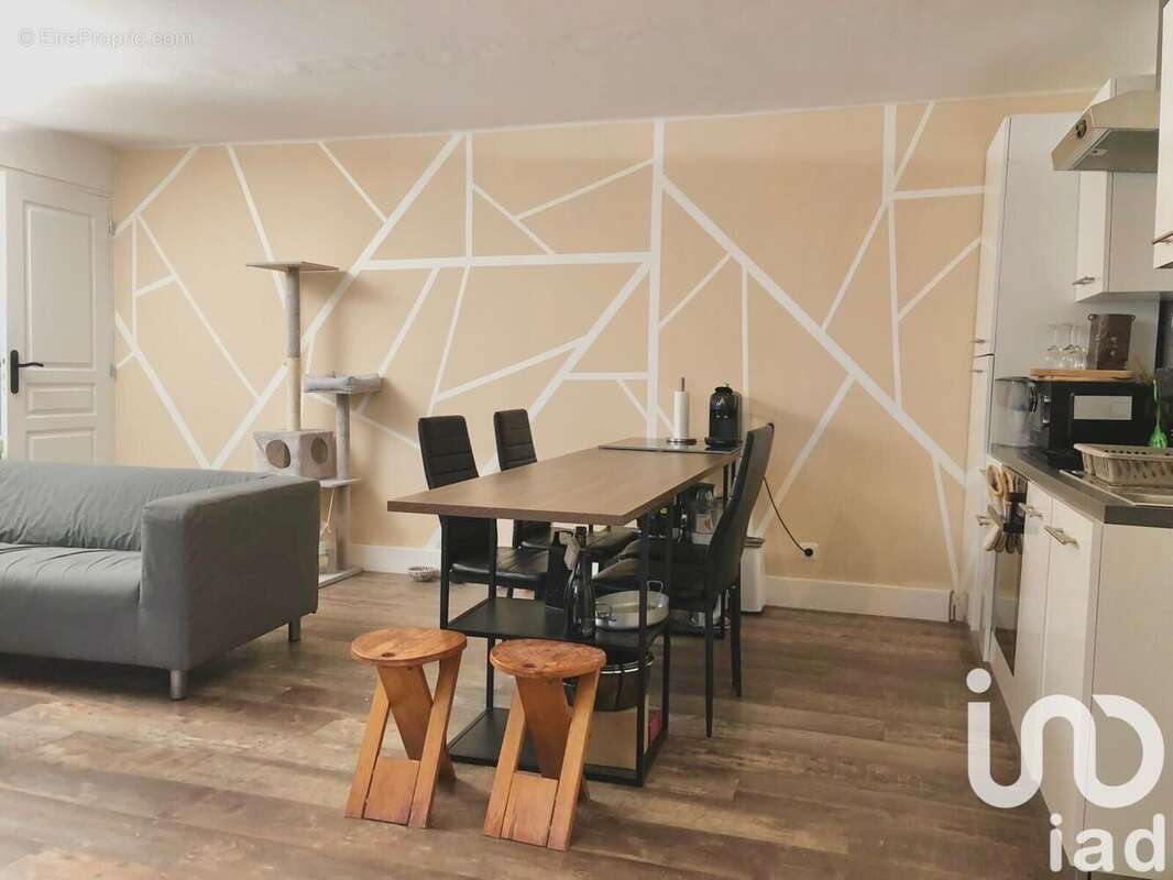 Photo 4 - Appartement à SAINT-MAXIMIN-LA-SAINTE-BAUME