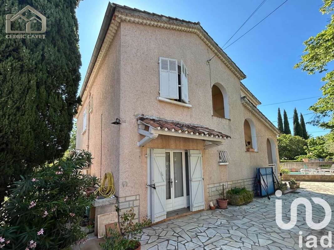 Photo 3 - Maison à SOLLIES-PONT