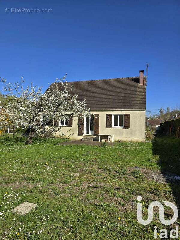 Photo 1 - Maison à MOGNEVILLE