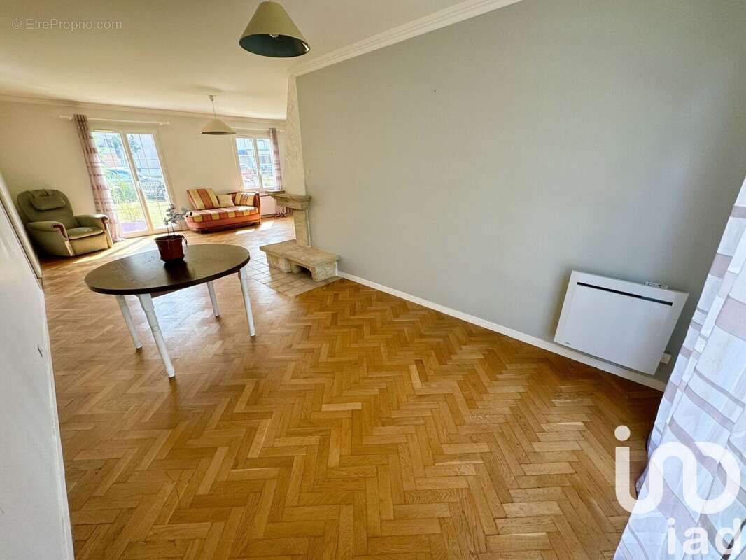 Photo 6 - Maison à NEUVILLE-AUX-BOIS