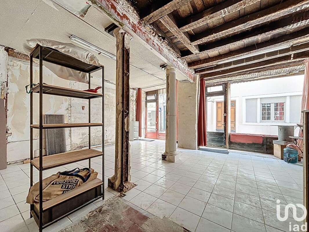 Photo 4 - Commerce à ARGENTON-SUR-CREUSE