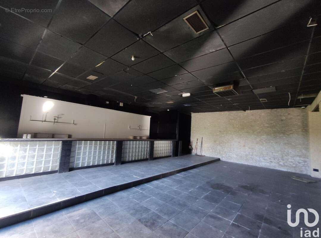 Photo 5 - Commerce à SAINT-GERMAIN