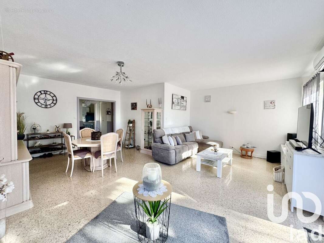 Photo 2 - Maison à LUNEL