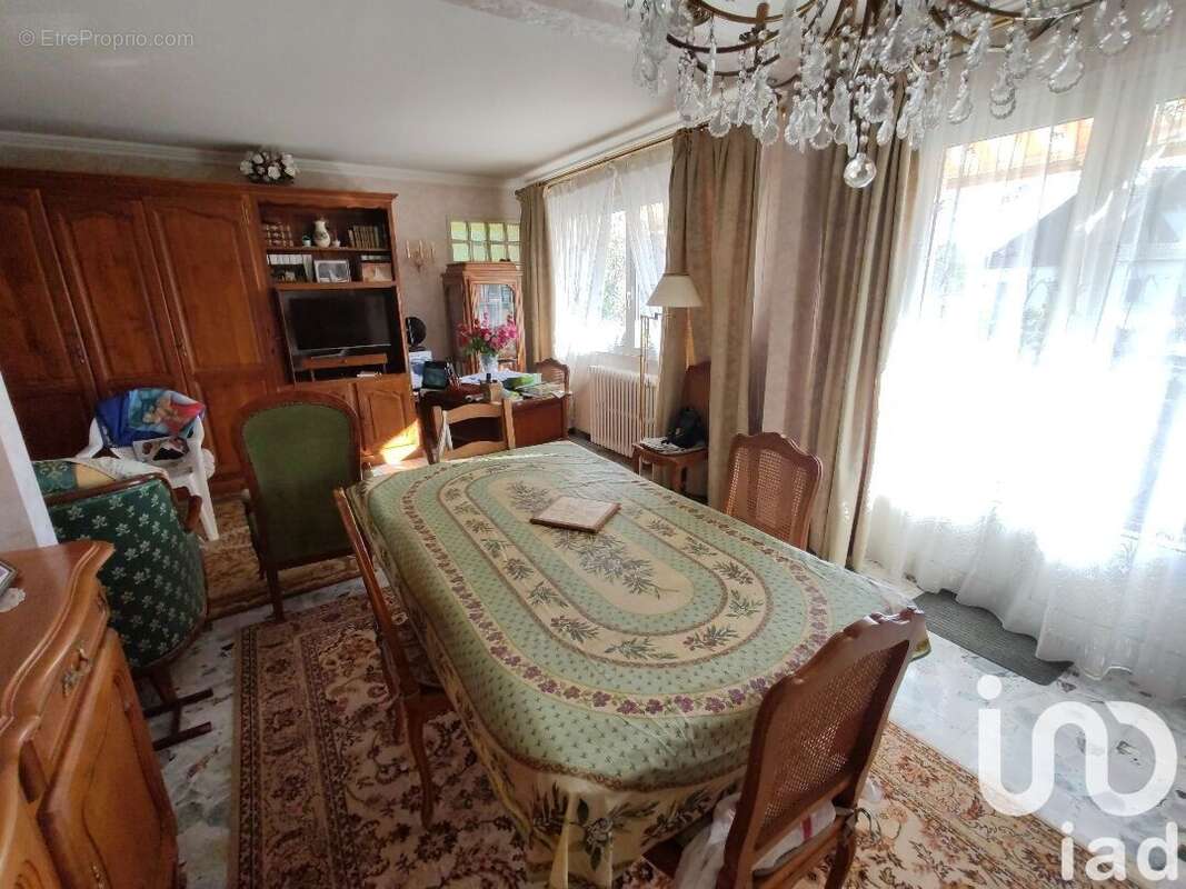 Photo 4 - Maison à YZEURE