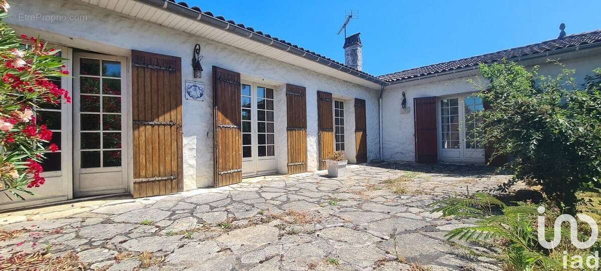 Photo 4 - Maison à CHANIERS