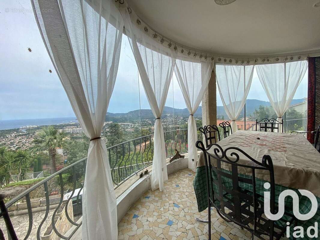 Photo 3 - Maison à MANDELIEU-LA-NAPOULE