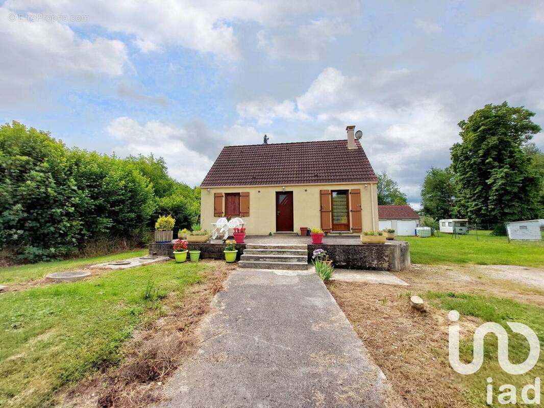 Photo 1 - Maison à LES CLERIMOIS