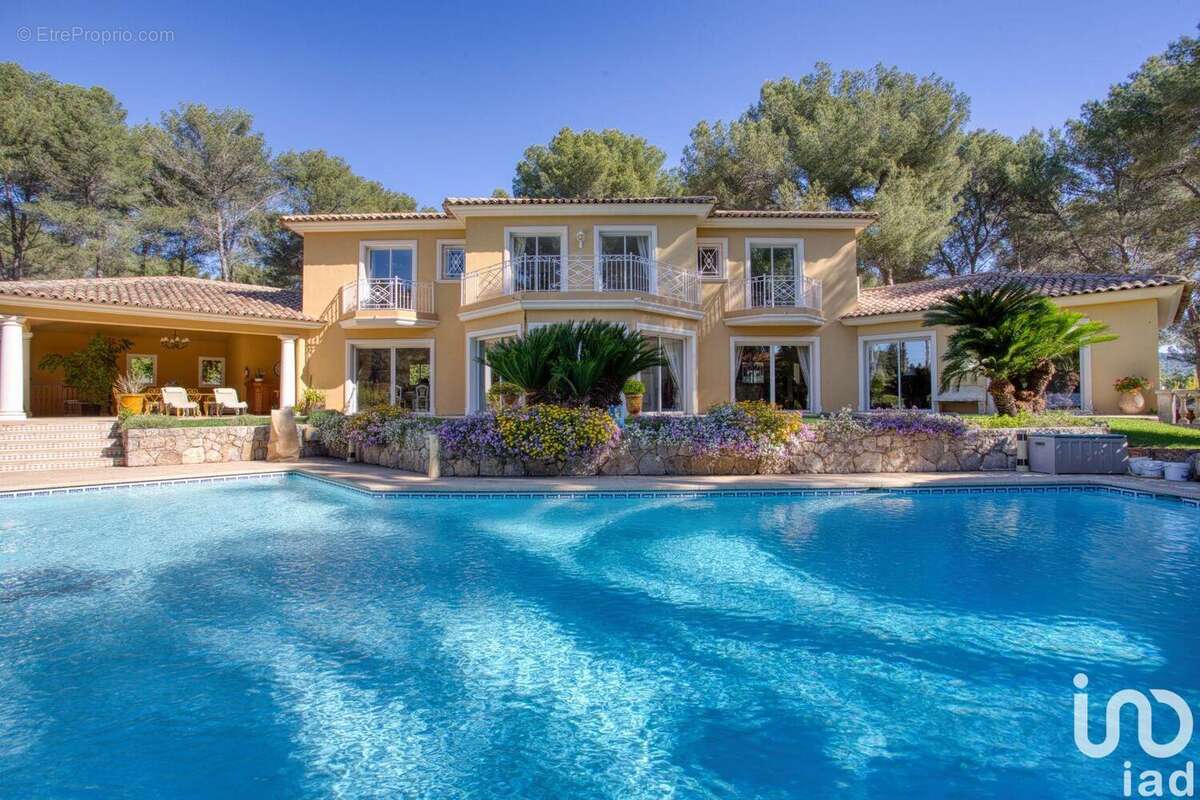 Photo 2 - Maison à MOUGINS