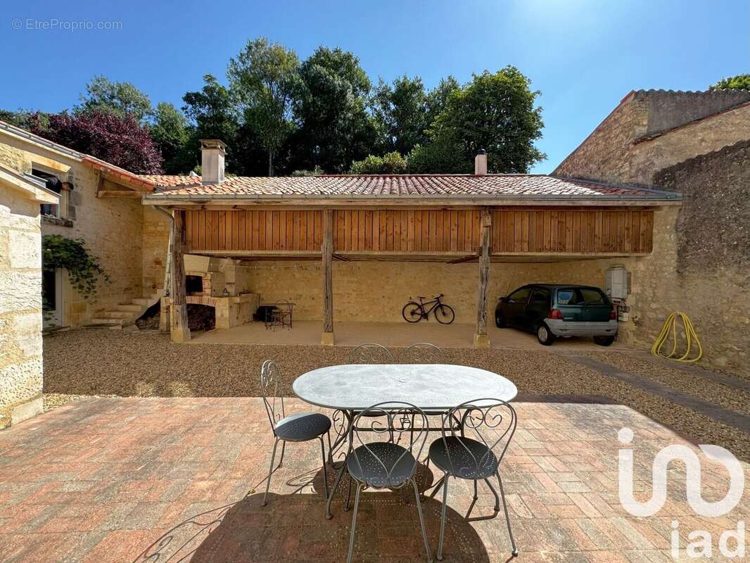 Photo 2 - Maison à FONTENAY-LE-COMTE