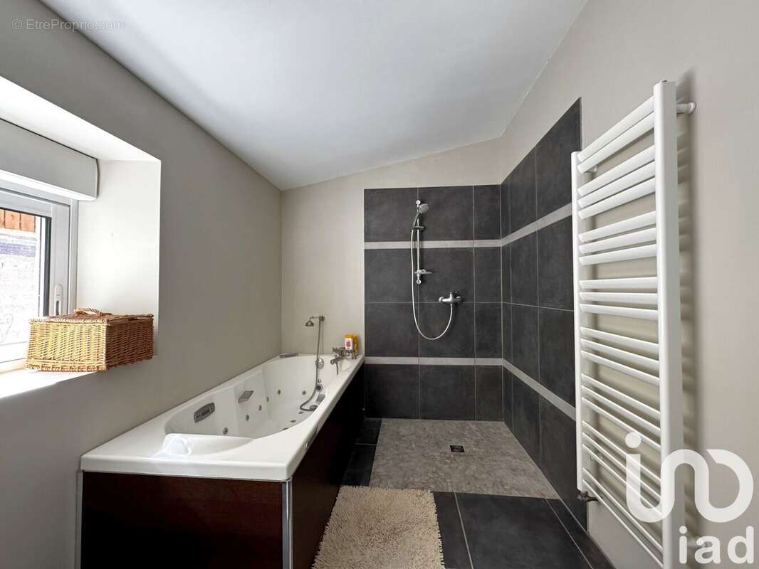 Photo 8 - Maison à FONTENAY-LE-COMTE