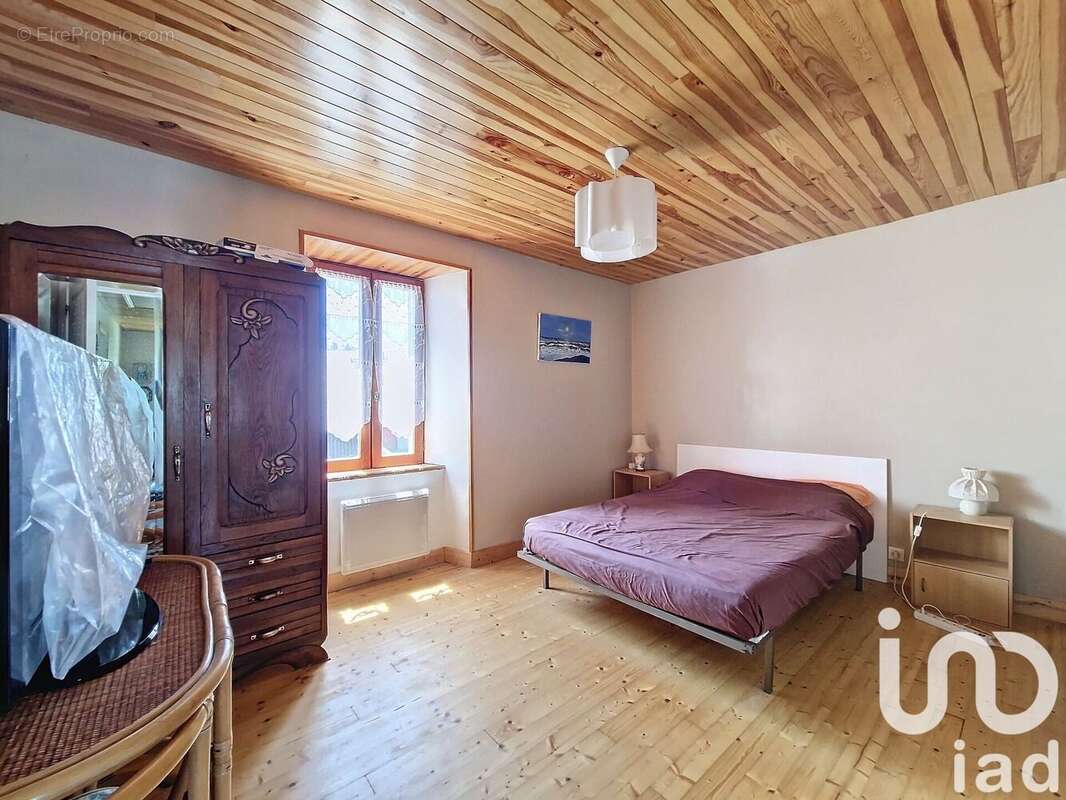 Photo 9 - Maison à SAINT-GENES-CHAMPESPE