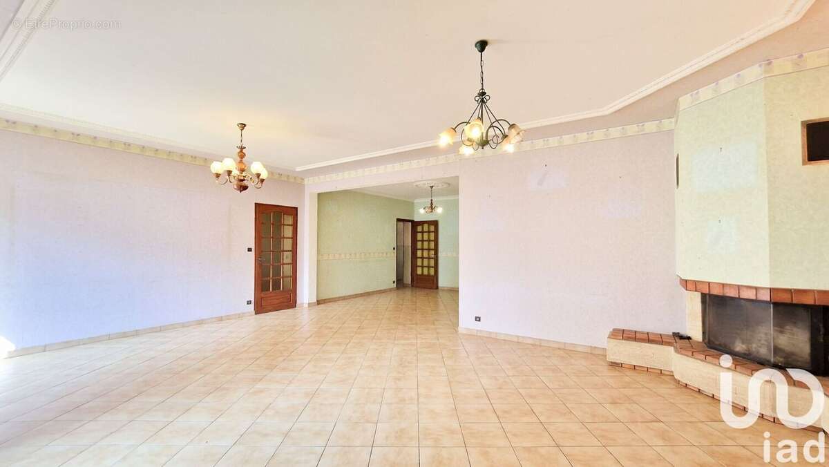 Photo 2 - Maison à LAMORVILLE