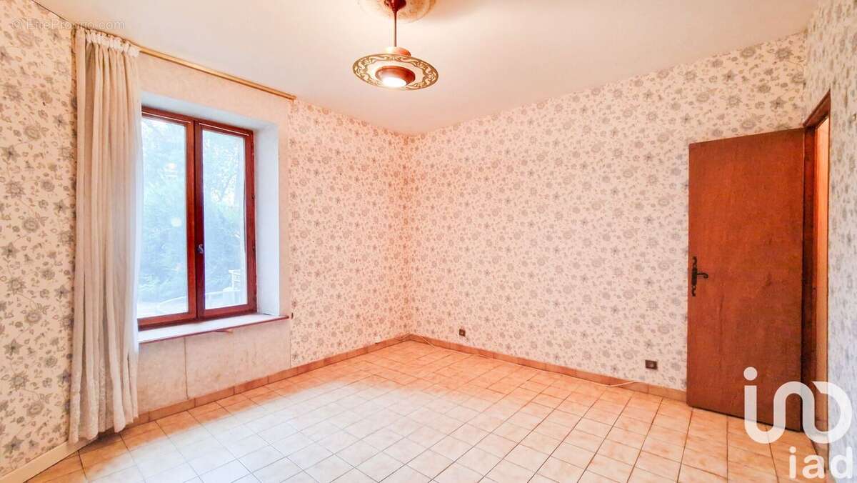 Photo 8 - Maison à LAMORVILLE