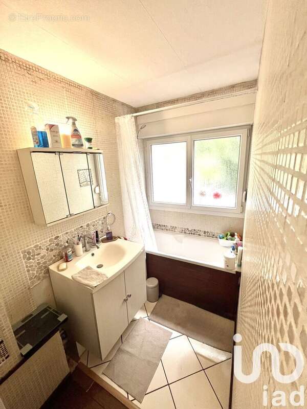 Photo 8 - Appartement à NOGENT-SUR-OISE