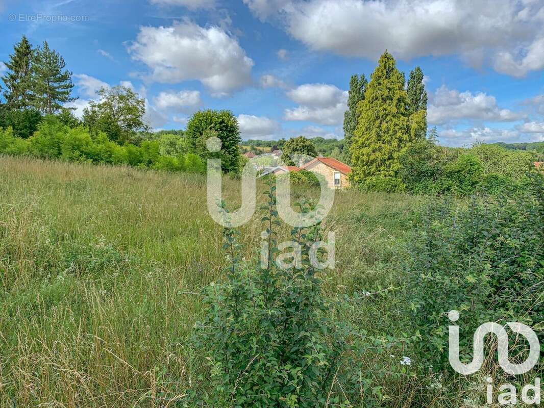 Photo 3 - Terrain à BELLOT