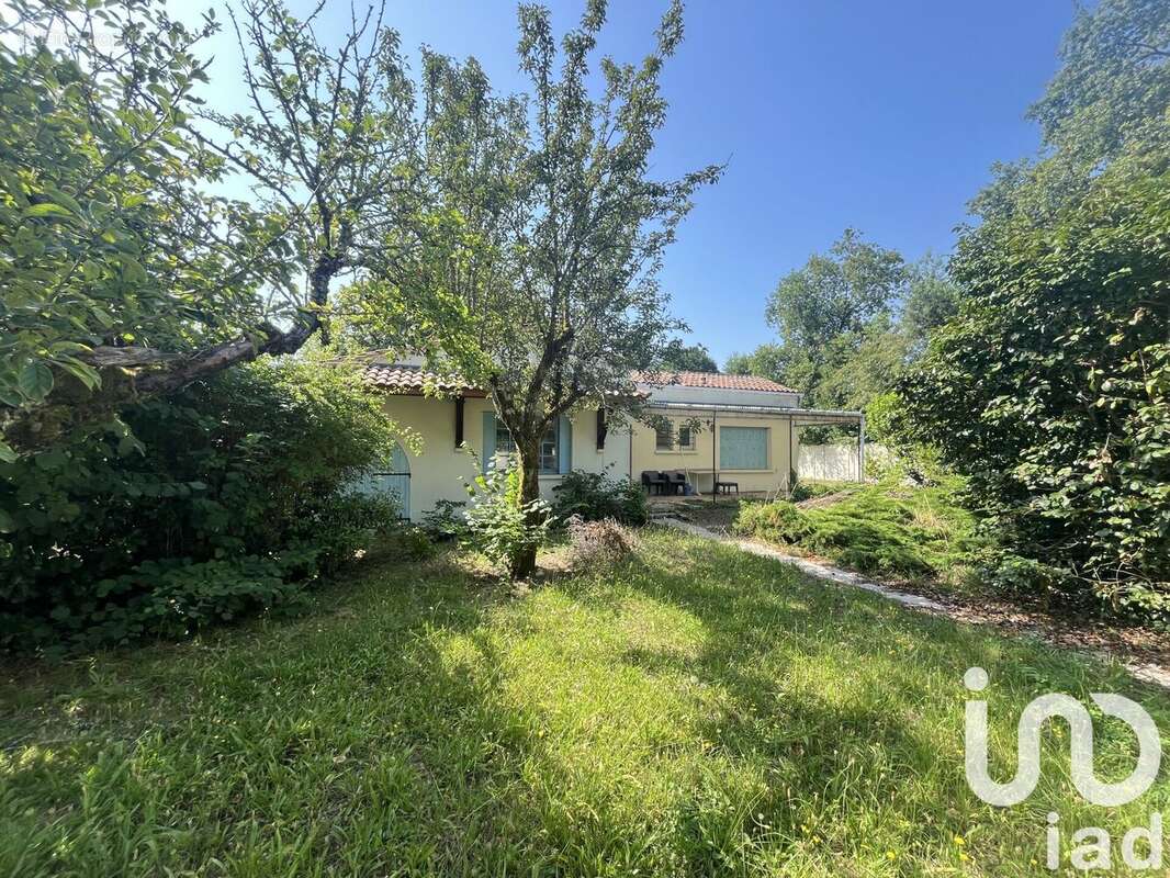 Photo 2 - Terrain à PESSAC