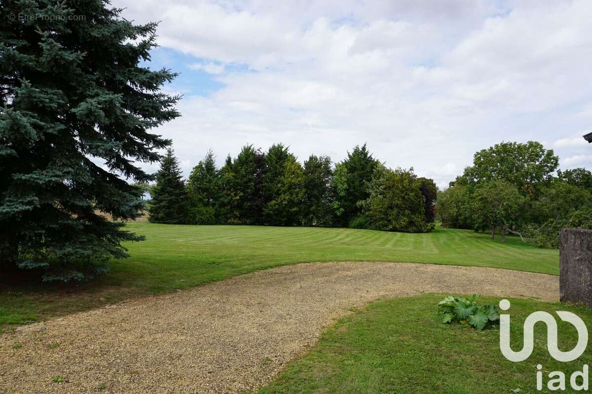 Photo 4 - Maison à REZONVILLE