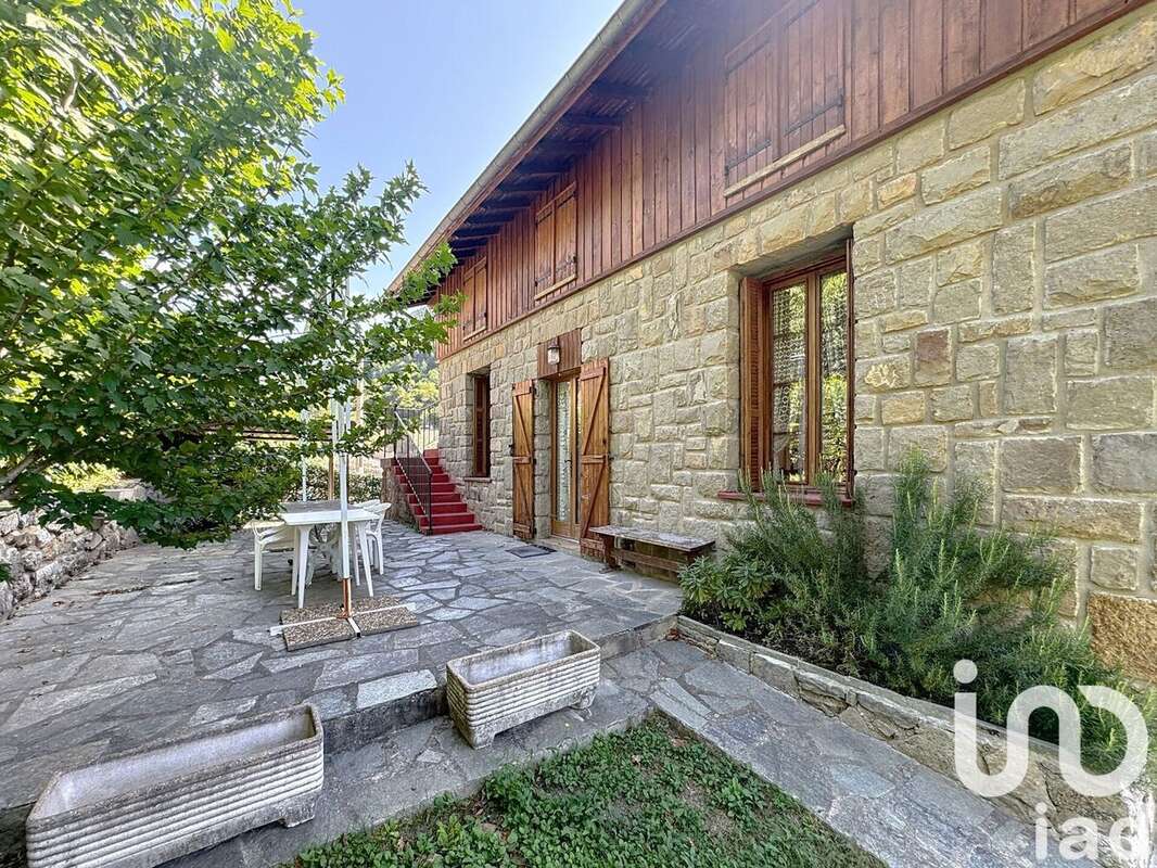 Photo 2 - Maison à SAINT-MARTIN-VESUBIE