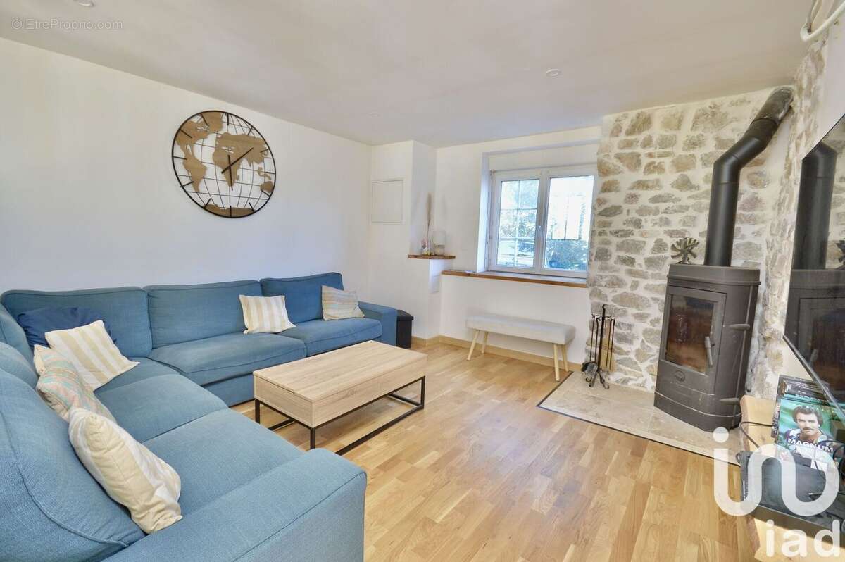 Photo 3 - Maison à MOUTHOUMET