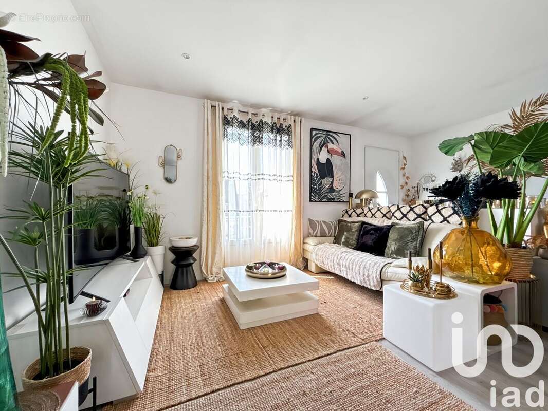 Photo 2 - Maison à LORREZ-LE-BOCAGE-PREAUX