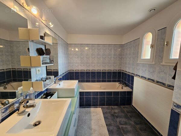 Maison à CHATEAU-THEBAUD