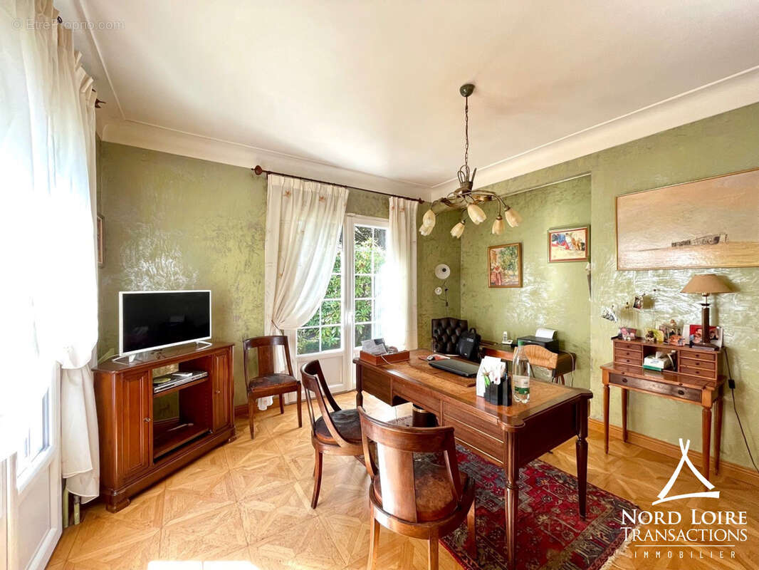 Maison à LA CHAPELLE-SUR-ERDRE