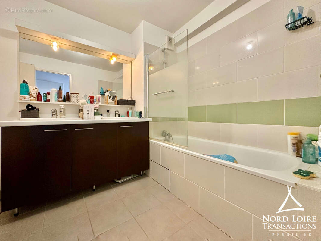 Appartement à INDRE