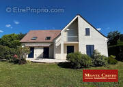 Maison à SAINT-NOM-LA-BRETECHE