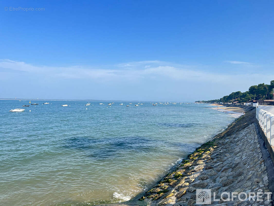 Terrain à LA TESTE-DE-BUCH