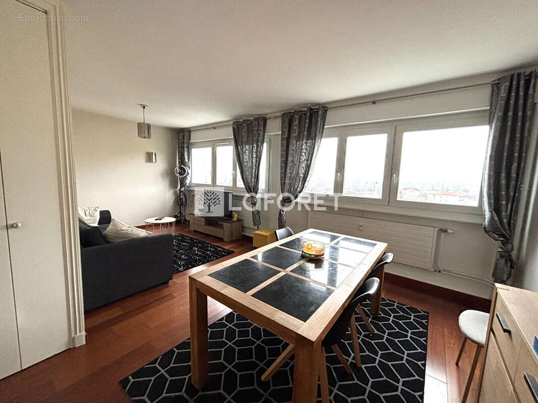 Appartement à ROANNE