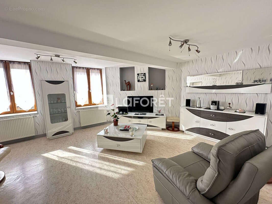 Appartement à SAINT-ANDRE-D&#039;APCHON